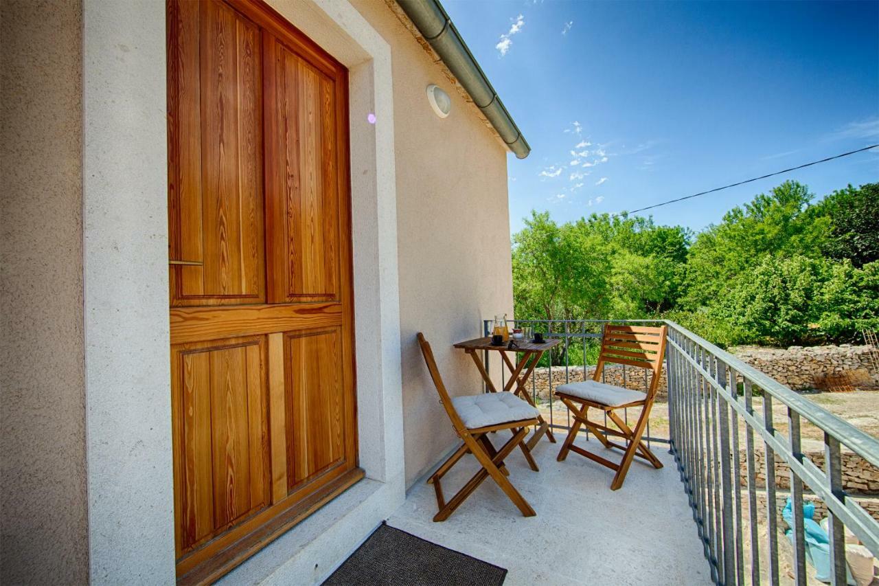Betini Apartments - Authentic Island Escape Komiža Kültér fotó