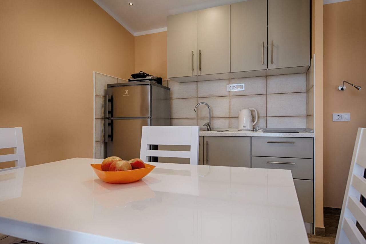 Betini Apartments - Authentic Island Escape Komiža Kültér fotó