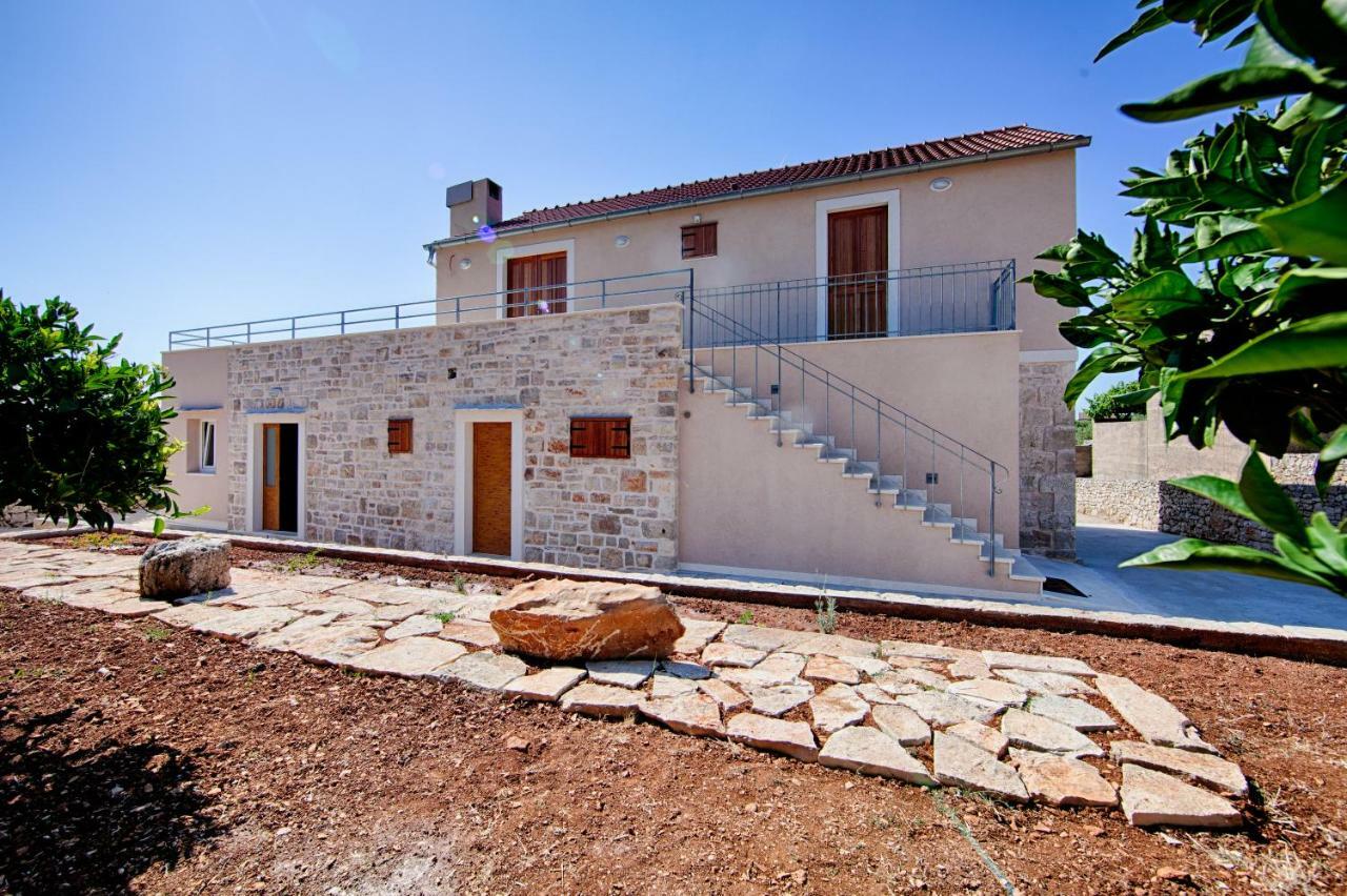 Betini Apartments - Authentic Island Escape Komiža Kültér fotó